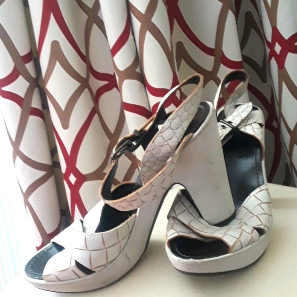 Daniele Gucci  high heel sandals